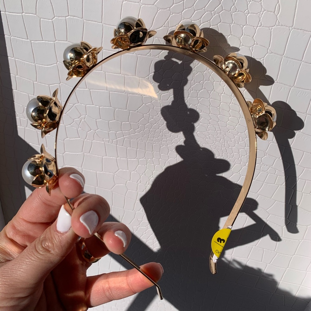 Headband with Golden Flowers with Faux Pearls
